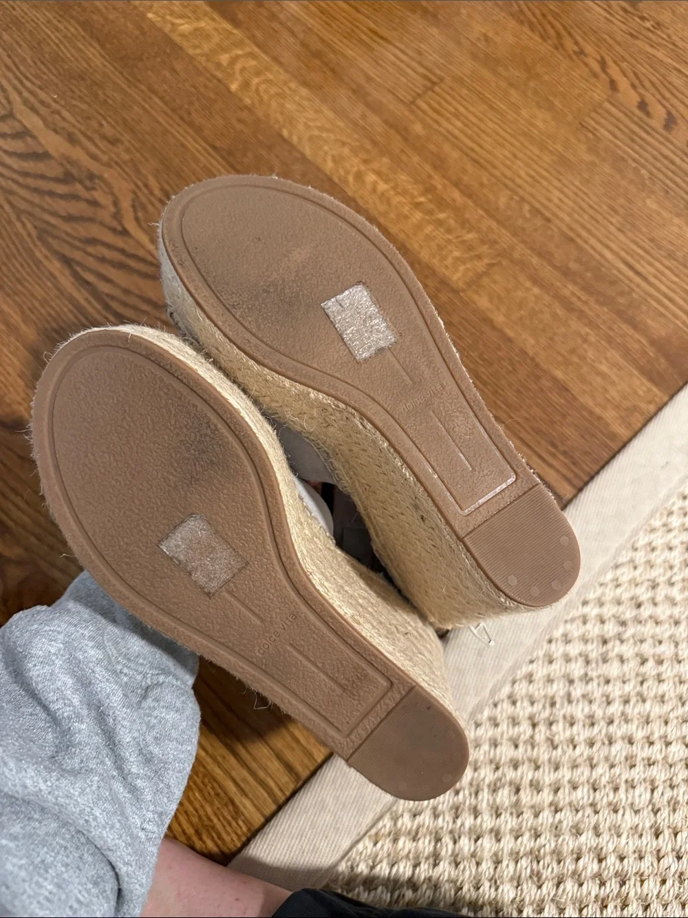 Dolce Vita stylish taupe